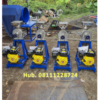 Mesin Penepung Jagung Disk mill DSS 15 Stainless Steel Giling Tepung Jagung + Mesin Bensin GP 160 (5,5 HP) Honda