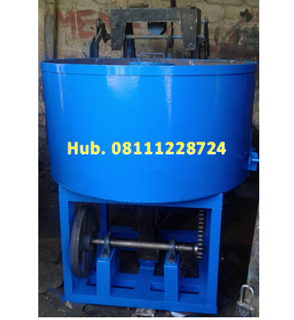 Mesin Mixer Diameter 120 cm pakai Mesin Penggerak Diesel 18 PK