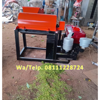 Mesin Pencacah Rumput/Sorgum (2 Jenis Mata Pisau) Mata Pisau Kompos dan Mata Pisau Chopper Dengan Penggerak Diesel 8,5 PK KUBOTA