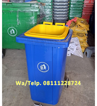 Tempat Sampah Fiber120 Liter Beroda Tempat Sampah Fiber120 Liter Beroda