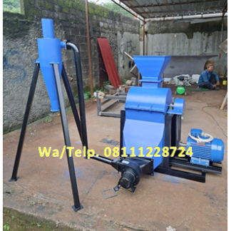 Mesin Hammer Mill Besi - Mesin Penepung Bahan Pakan Ikan dengan Mesin Diesel 16 HP
