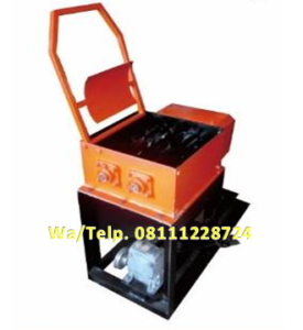 Mesin Pengupas Sabut Kelapa