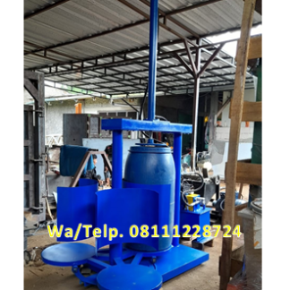 Mesin Press Silase Hidrolik Kapasitas 3 Drum - Mesin Press Rumput Pakan Ternak dalam Drum
