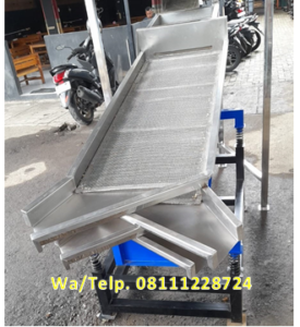 Mesin Pengayak Pupuk / Mesin Sortasi Pupuk 3 Saringan 4 Corong  Keluar